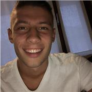 Studente universitario offre ripetizioni o aiuto compiti per alunni delle elementari